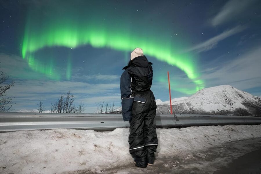 From Tromsø: Northern Lights Tour in Minibus with Photos - Gear That Actually Helps in the Dark: Suits, Shoe Spikes, Head Lamps