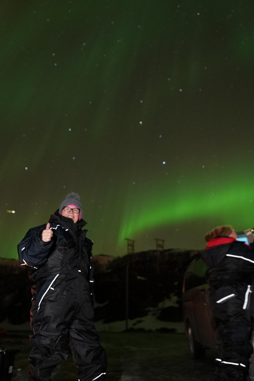 From Tromsø: Northern Lights Tour with Hot Drinks and Photos - Included pro photos: how you actually get memories, not just blurry streaks
