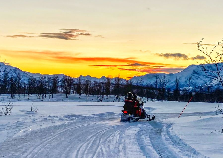 From Tromsø: Snowmobile Safari in the Lyngen Alps - The morning start in Tromsø: arrive early, then let the plan run
