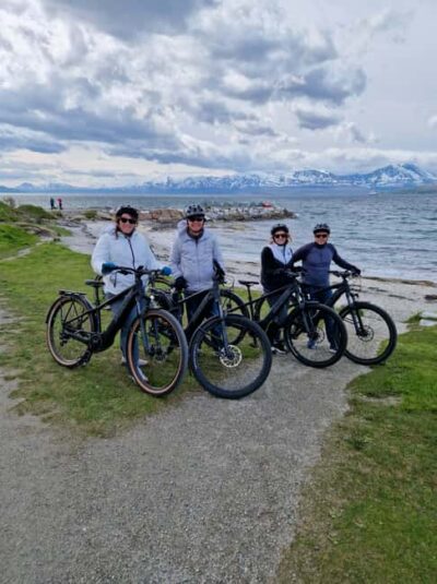 Tromsø Highlights & History Tour With E-Bike
