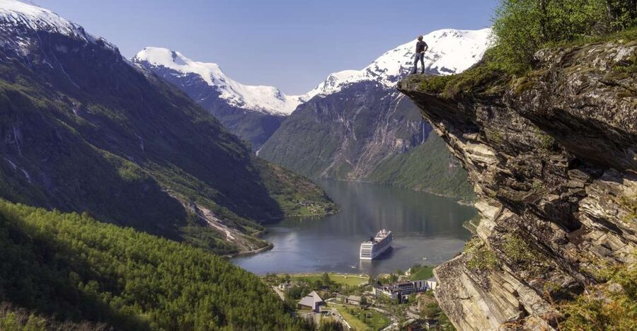 Geiranger: Bus Tour with Multilingual Audio Guide - Key Things To Know Before You Go