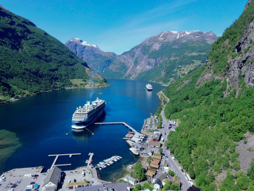 Geiranger: Bus Tour with Multilingual Audio Guide - Where to Meet and How to Spot Your Group in Geiranger