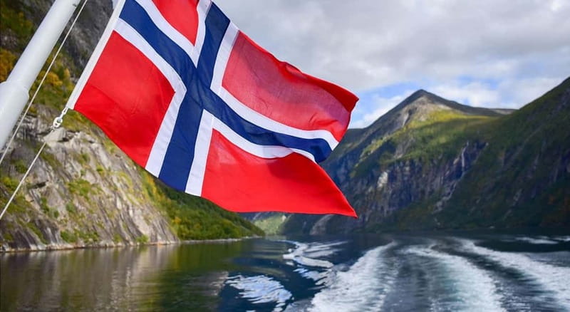 Geiranger: Fjord and Waterfalls Sightseeing Boat Trip - GuideToGo - Official on Your Phone: The Easiest Way to Understand the Fjord