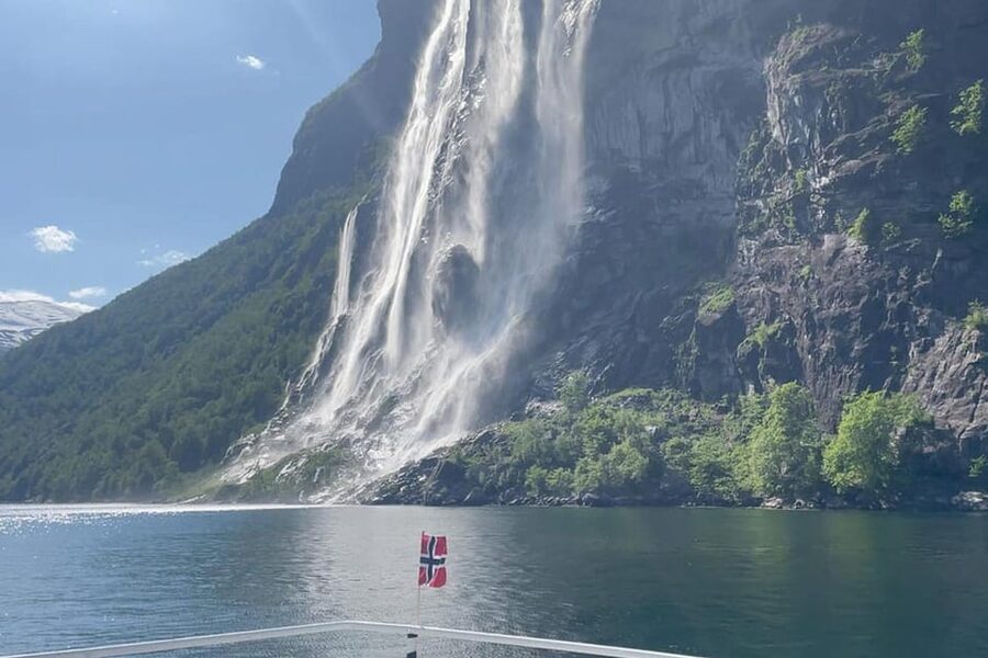 Geiranger Fjord Boat Tour with Waterfall Tasting - The main drawbacks to plan around