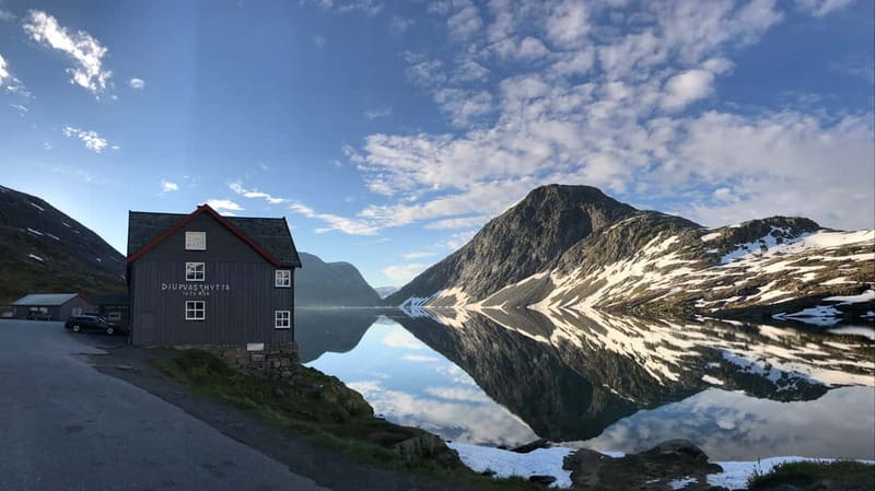 Geiranger Fjord: Downhill Self-Guided Bike Tour - Geiranger downhill biking: why this feels so special