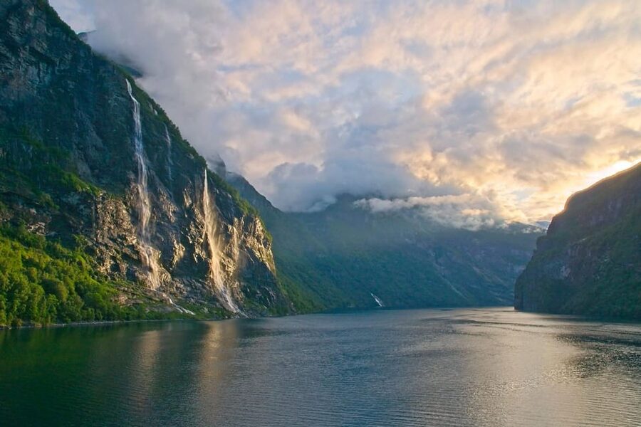 Geiranger Fjord Tour from Geiranger (with stop in Hellesylt) - Who This Tour Fits Best (and Who Should Think Twice)