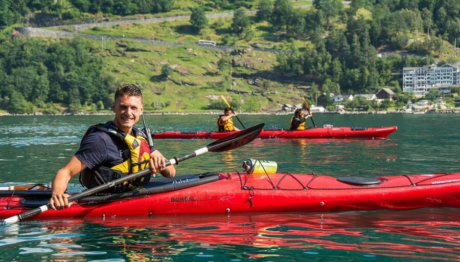 Geiranger: Kayak tour with guide - Who should book this kayak tour, and who should skip it