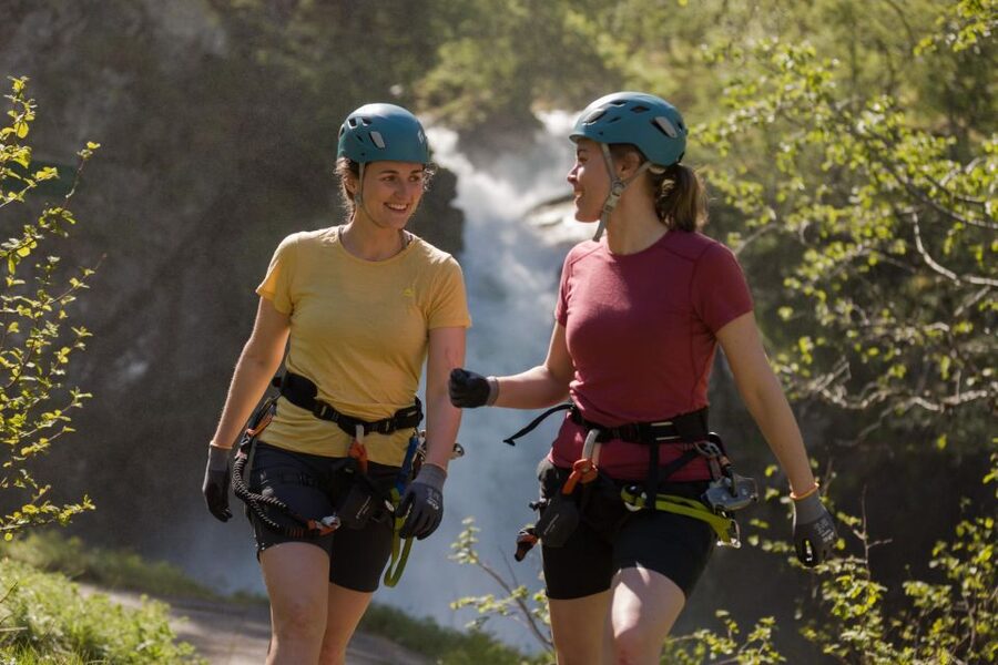 Geiranger: Rappelling tour with epic view - Introduction Wall First, Then Two 50-Meter Rappels
