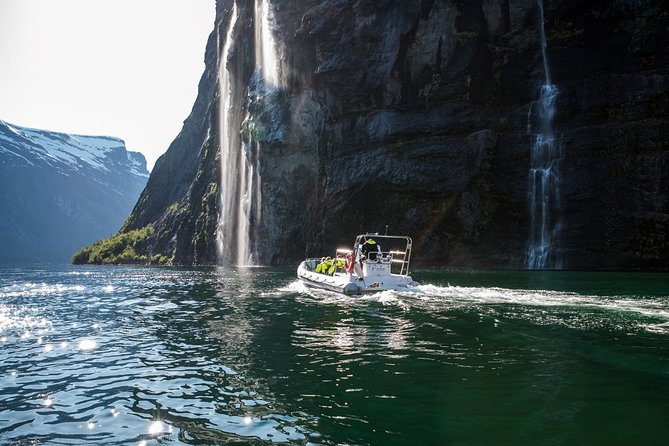 Geiranger: RIB Fjordsafari Geirangefjord - Seven Sisters Waterfall Stop: 2 Minutes Up Close