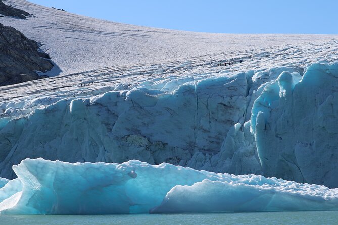 Glacier Half Day Tour on Stygge - The guides: why names like John, Kale, Jo, Kayle, Mathy, and Tato matter
