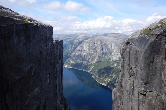 Guided hike to Kjerag and Kjeragbolten - Key highlights you should care about