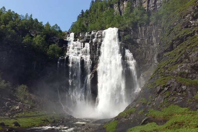Guided tour - Hardangerfjord, Voss Gondola & 3 Great Waterfalls - Eidfjord: Cruise-Port Town, Power Plant, and Hardangervidda Links