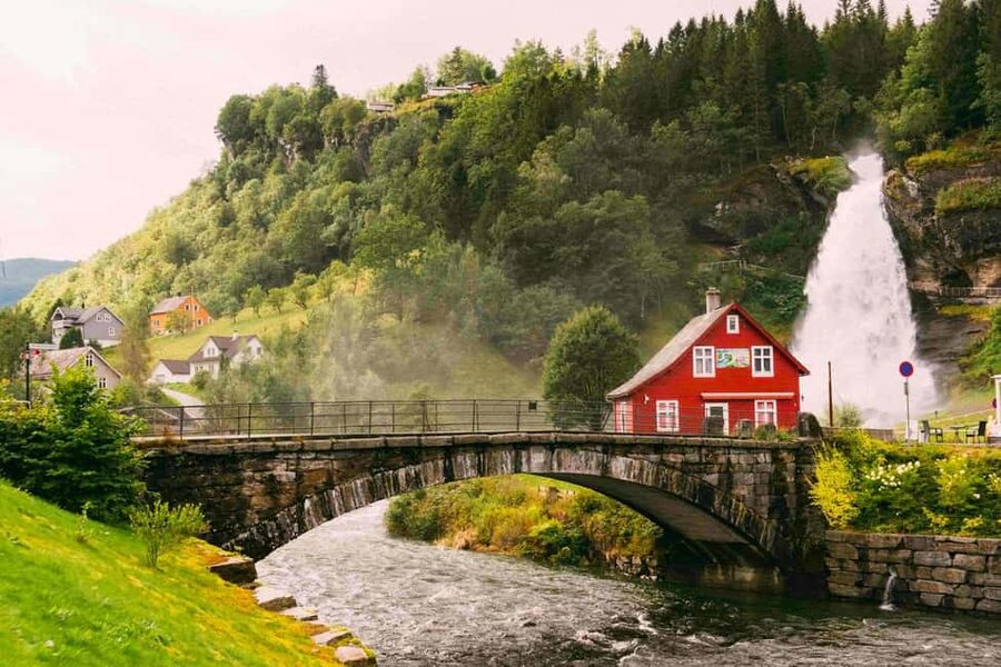 Guided tour: Hardangerfjord, Waterfalls and Ferry crossing - Tørvikbygd and the ride back to Bergen: finishing before evening fatigue wins