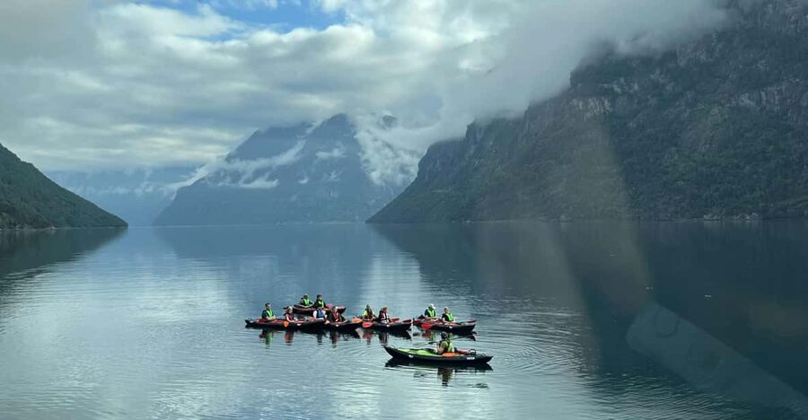 Hellesylt: Beginner-Friendly Fjord Kayaking Experience - What First-Time Paddlers Learn Fast, Safety Briefing to Real Paddling