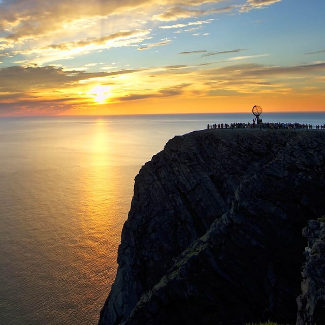 Honningsvåg: North Cape Summer Tour with Sami Family Visit - Practical tips for your best shot at the views