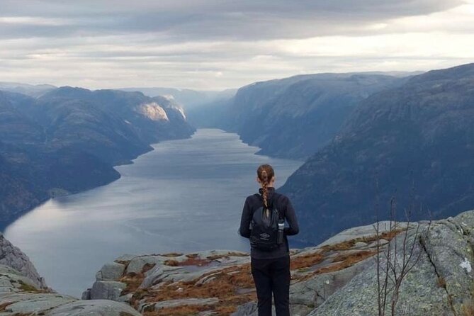 Iconic Preikestolen Hike with Expert Guide - Stop 2: Neverdalsfjellet detour for rare overhead views