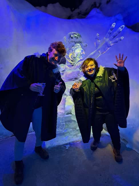 Lofoten: Magic Ice Bar Entry Ticket with Welcome Drink - Ice art and carvings: where your photos actually come from
