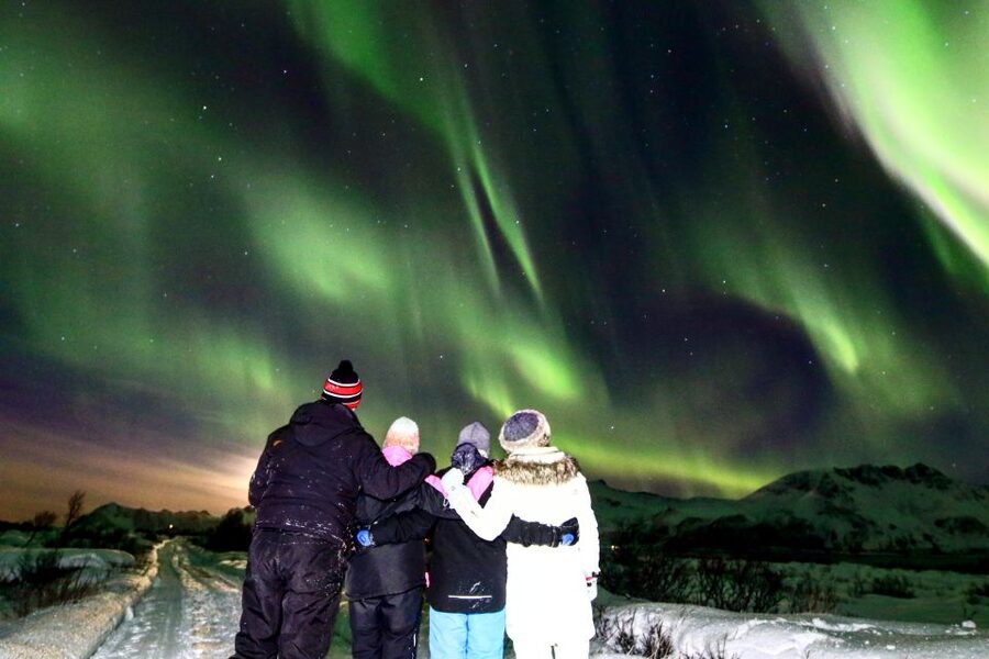 Lofoten: Northern Lights Tour with Photographer - Comfort checklist: what to bring so you can actually enjoy the lights