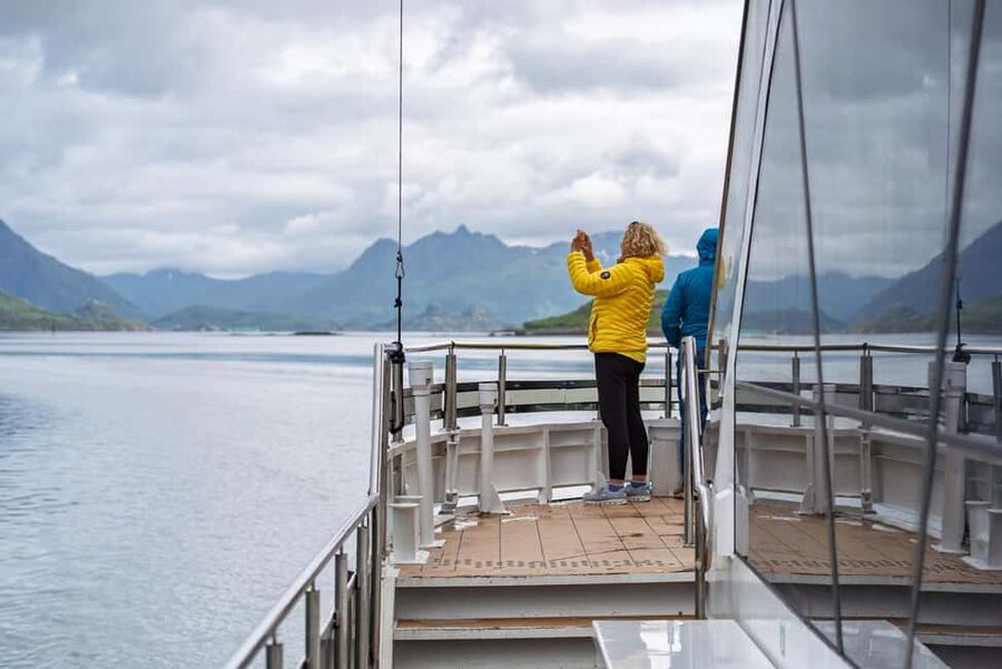 Lofoten: Sea Eagle Sunset Cruise - Skrova waters and the dusk light: the moment that lingers