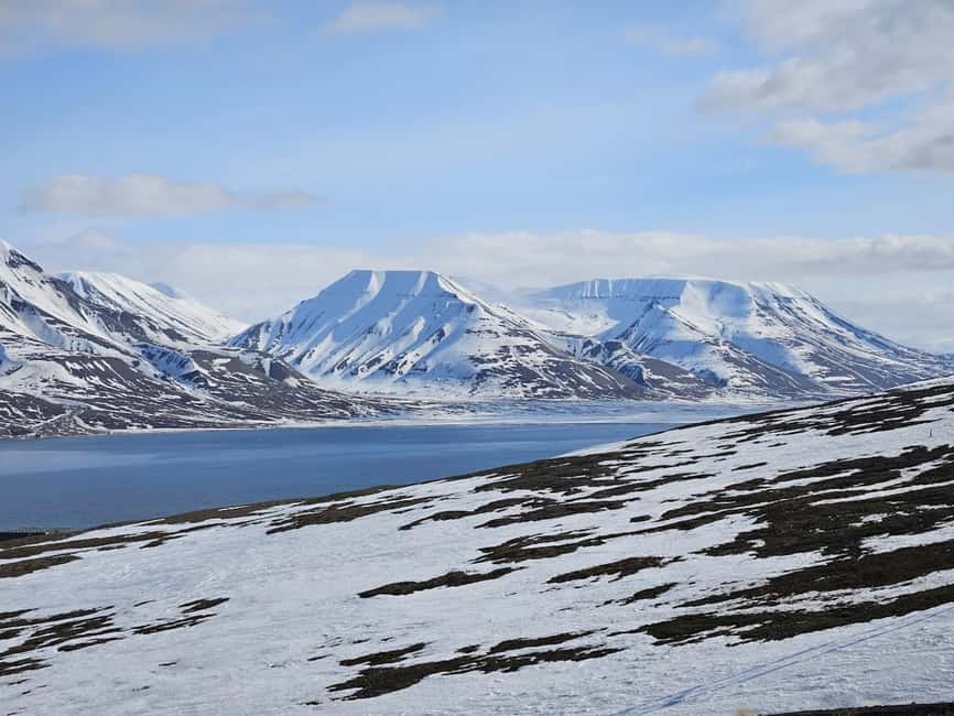 Longyearbyen: Snowshoeing Adventure to Svalbard Glacier - Getting From Longyearbyen Into Glacier Country in About 5 Hours