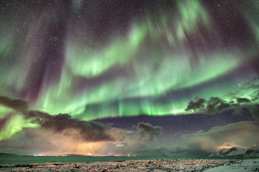 Lyngenalps: Northern Lights Snowmobile Safari - Starting at XLyngen resort, then gear up fast