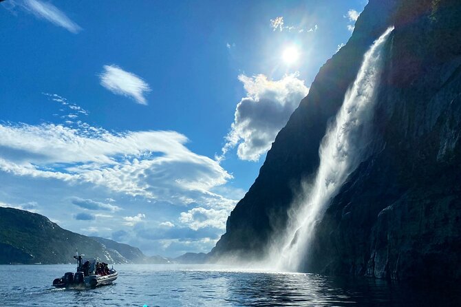 Lysefjorden & Pulpit Rock RIB-Safari from Stavanger - Stop at Fantahålå (Vagabond Cave): Boat Into the Cliffs for the Story