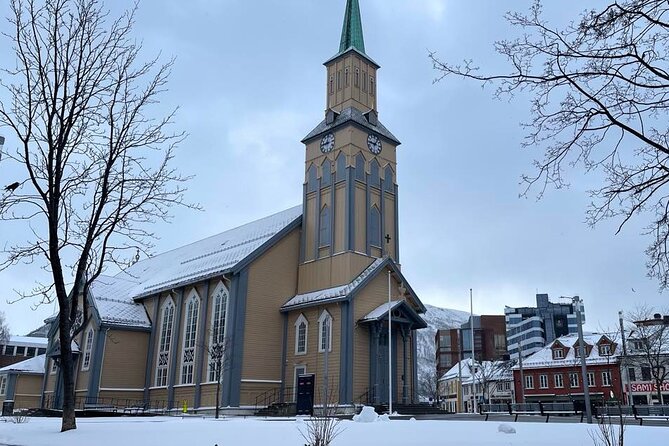 Midnight Concert in Tromsø Cathedral - Timing that gives you breathing room: doors at 22:30