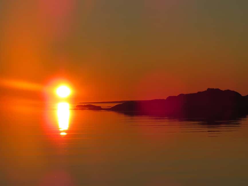 Midnight sun safari - Warmth and comfort: dry suit included, but you still pack smart