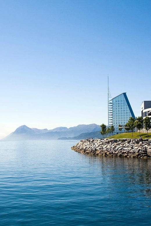 Molde - Guided kayak tour - Adventure center start: gear, briefing, and what you’re really paying for