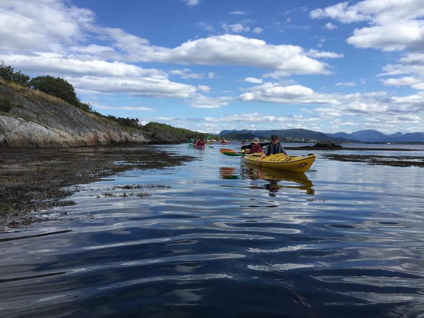 Molde - Guided kayak tour - Moldivene islets and skerries: when conditions are right