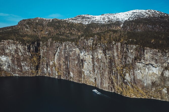 Mostraumen Fjord Cruise - the local operator - Why the Mostraumen fjord run feels special on the water