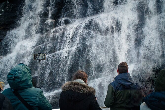 Mostraumen Fjord Cruise - the local operator - Osterfjorden: the long scenic stretch that sets the mood