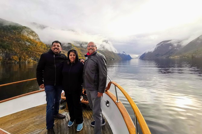 Mostraumen Private Pontoon Cruise - Private pontoon cruise in the Skjolden area, why it feels different