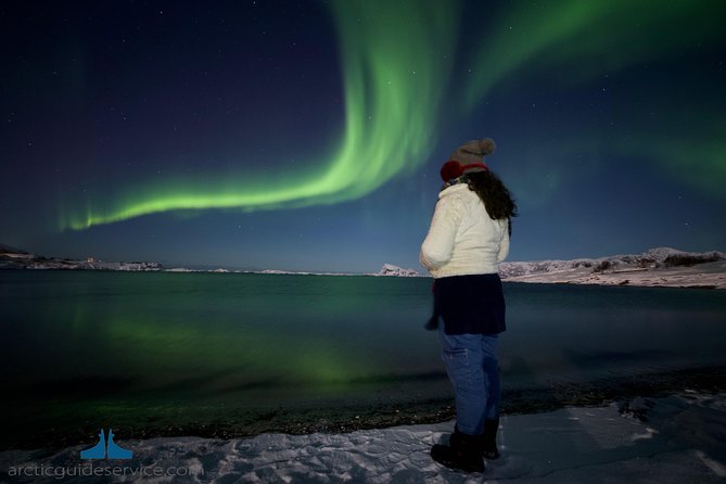 - Northern Lights Chase with Photo Package Included - What the Guides Teach You About the Lights