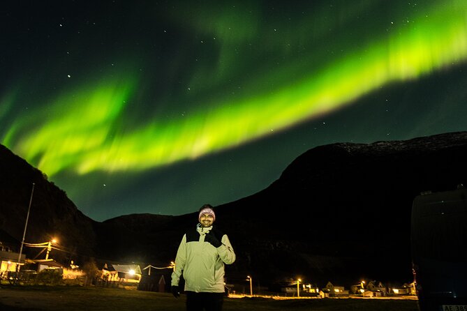 Northern Lights Chase with Sámi & local storytelling - The bonfire camp: hot drinks, snacks, and warm food while you wait