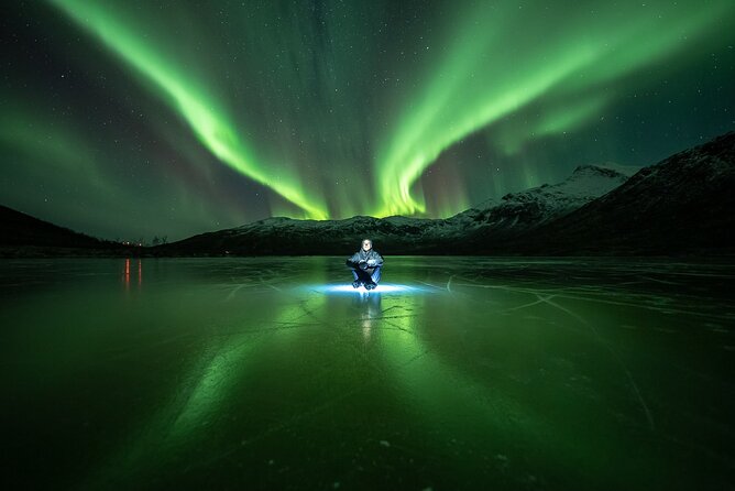 Northern Lights Expedition Tromsø - 6 people - Arctic Photo Guide - Food, Company, and the Small-Group Friendly Feel