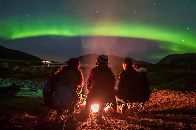Northern Lights tour - All inclusive - Northern Horizon - Stop in the Tromso fjords, bonfire viewing, and the setup that boosts your odds