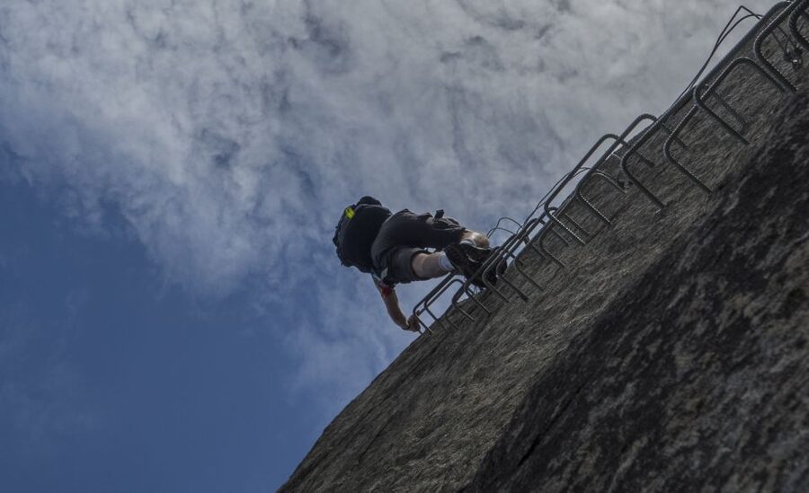 Odda: Full-Day Trolltunga Via Ferrata & Sky Ladder Adventure - Coming back: the main trail descent, or going down the via ferrata