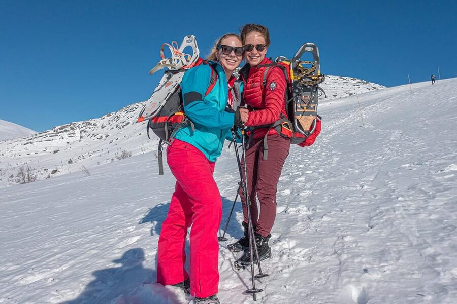 Odda: Trolltunga Winter Hike on Snowshoes - Gryteskar and the view payoffs that keep you going