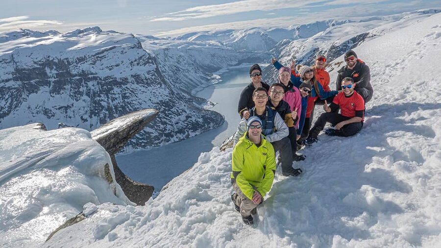 Odda: Trolltunga Winter Hike on Snowshoes - Who should book this winter Trolltunga snowshoe hike?