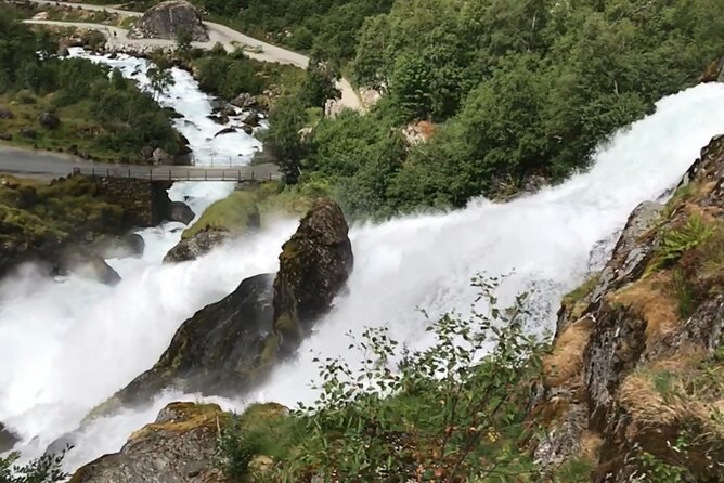 Olden 4 Hour Briksdal Glacier Tour in Briksdalsbreen - Who Should Book This Briksdal Glacier Tour