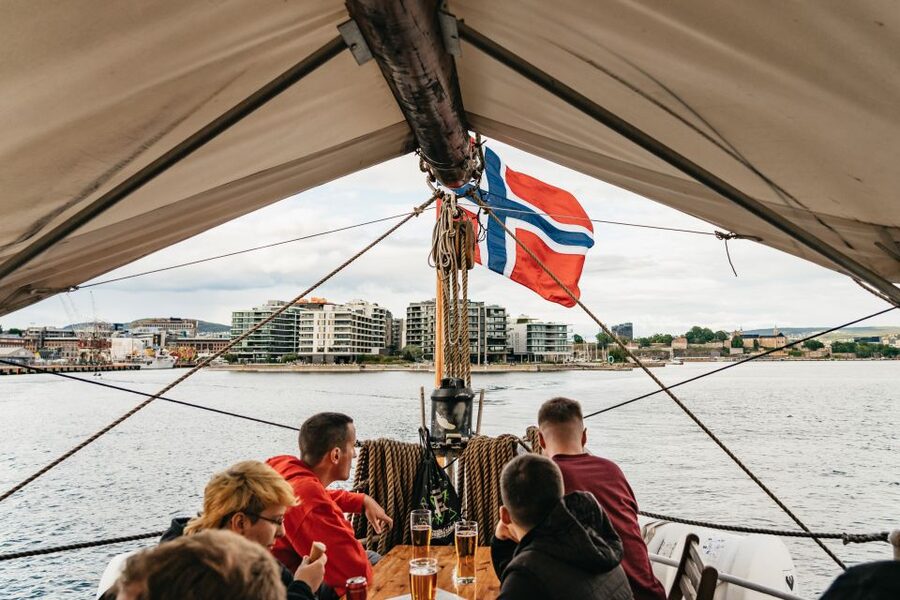 Oslo: Fjord Evening Cruise with Shrimp Buffet - Starting at Oslo City Hall Pier 3, Rådhusbrygge 3