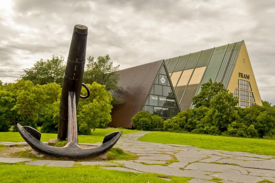 Oslo: Grand City Sightseeing Tour by Bus with Fjord Cruise - A word on guides, pacing, and what to expect on the bus