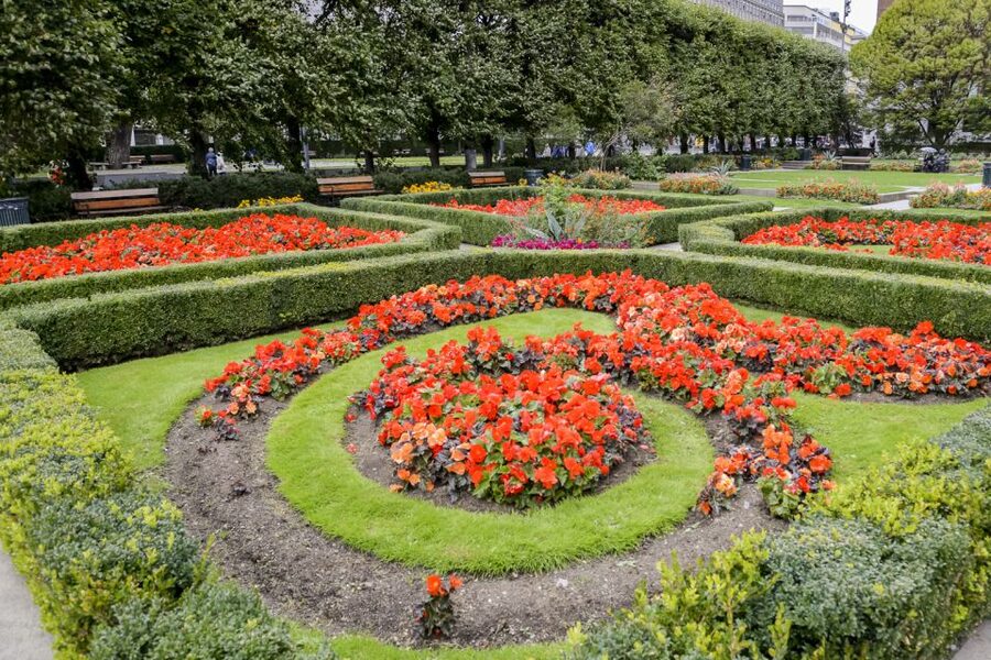 Oslo: Grand City Sightseeing Tour by Bus with Fjord Cruise - Folk Museum in summer or Kon-Tiki Museum in winter