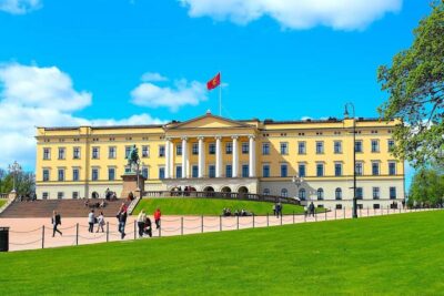 Guided Walking Tour of Central Oslo with Local Guide