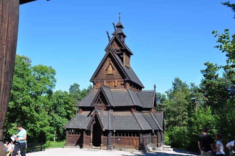 Oslo: Oslo Discovery Tour with 2 Museums Included - Logistics you should not ignore: meeting point and what to bring