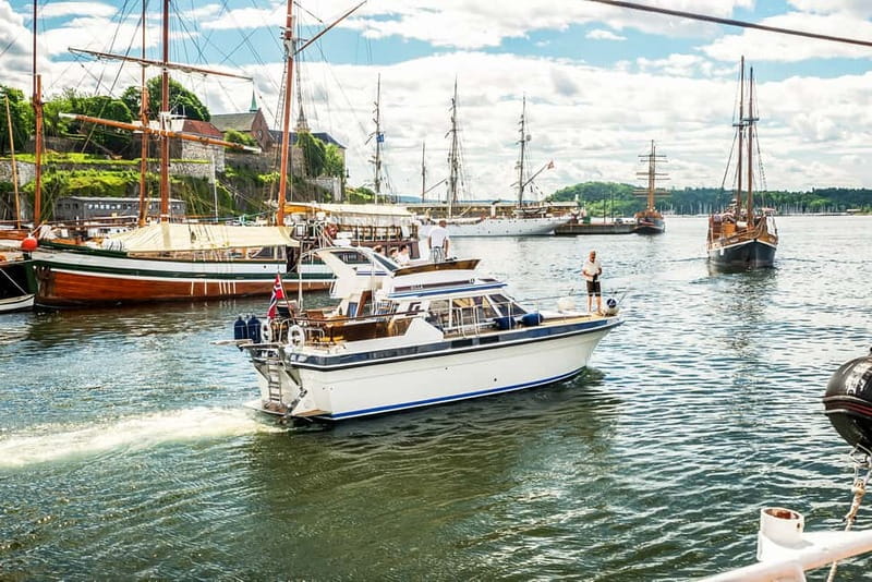Oslo: Oslo Fjord Sightseeing Cruise by Sailing Ship - Seasonal reality check: winter cruises and the frozen fjord