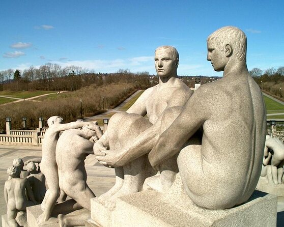Oslo Panorama Tour with Holmenkollen Ski Jump and Vigeland Park - A Fast Oslo Intro That Hits Two Big Reasons People Love the City