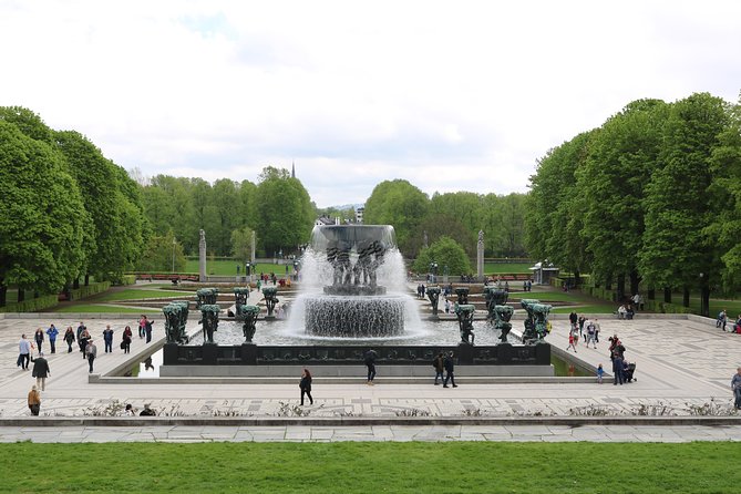 Oslo Panorama Tour with Holmenkollen Ski Jump and Vigeland Park - What the Coach Ride Feels Like, Including the Small Comfort Details