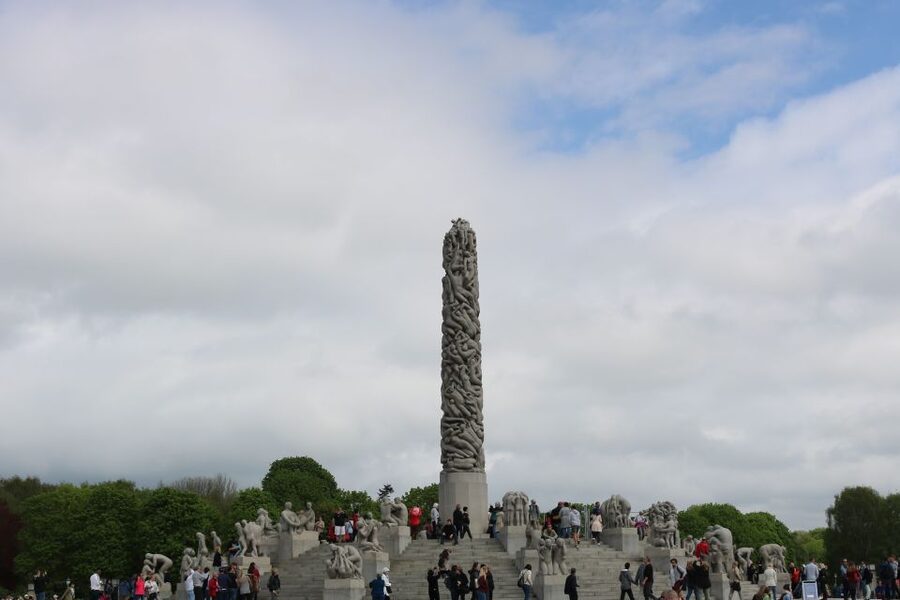 Oslo: Sightseeing with Holmenkollen Ski Jump & Vigeland Park - Entering The Oslo Loop: What This 3-Hour Plan Actually Does